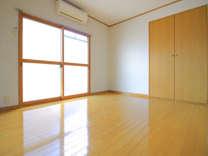 物件内観写真6　(居室)