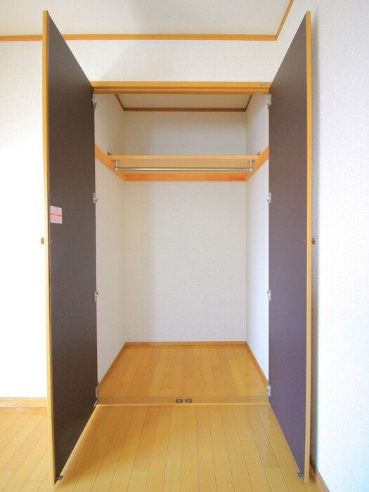 物件内観写真8　(収納)