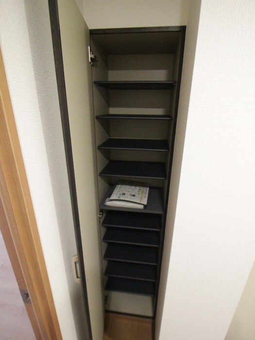 物件内観写真17　(靴箱)
