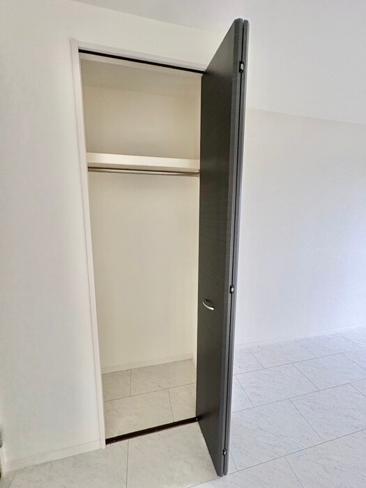 物件内観写真12　(収納)