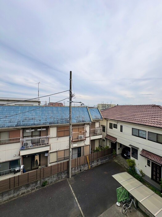 物件内観写真14　(室内からの展望)