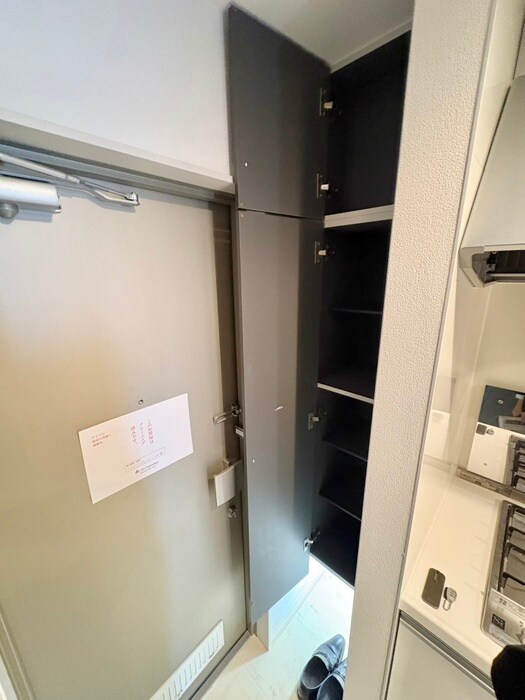 物件内観写真15　(靴箱)