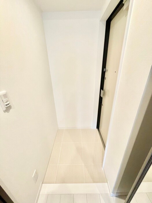 物件内観写真15　(玄関)