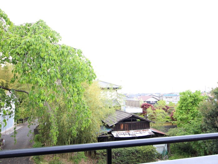 物件内観写真19　(室内からの展望)