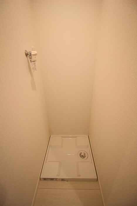 物件内観写真12　(洗濯機置場)