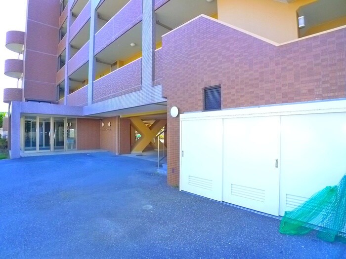 物件外観写真6　(建物設備)