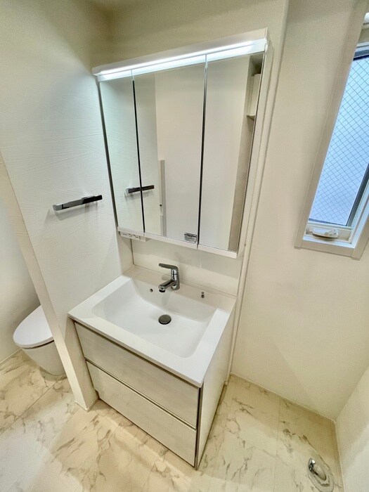 物件内観写真9　(洗面)