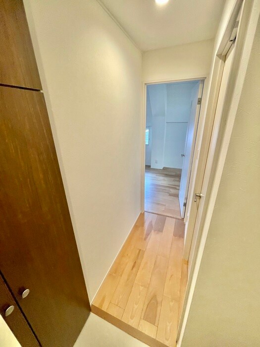 物件内観写真21　(廊下)