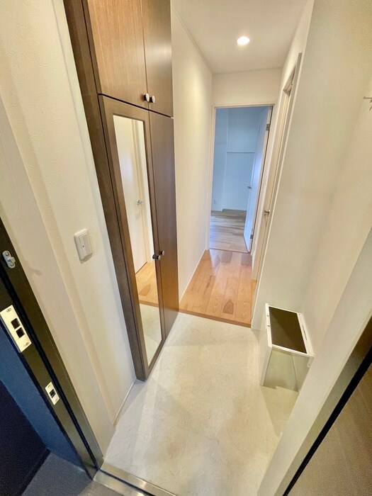 物件内観写真22　(玄関)