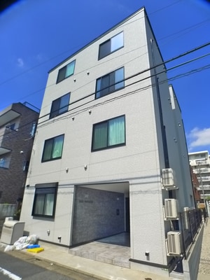 Ｂｕｚｚ西新井外観写真