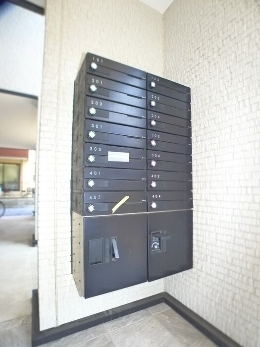 物件外観写真4　(建物設備)