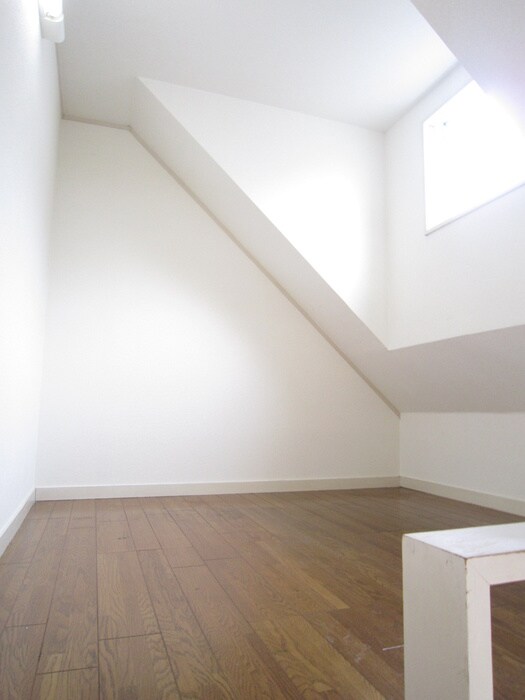 物件内観写真8　(ロフト)