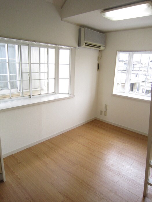 物件内観写真9　(居室)