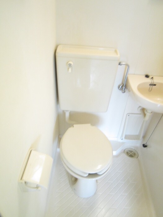 物件内観写真12　(トイレ)