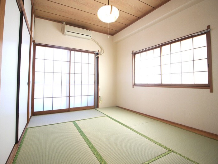 物件内観写真4　(居室)