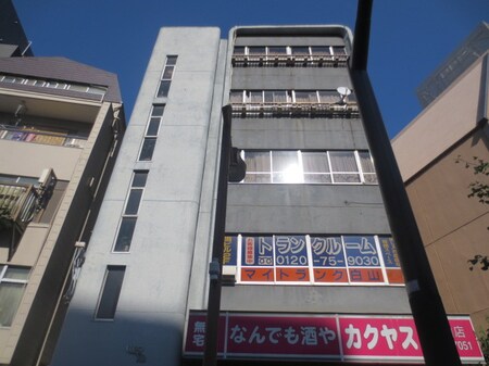 串田ビル（４０３）外観写真