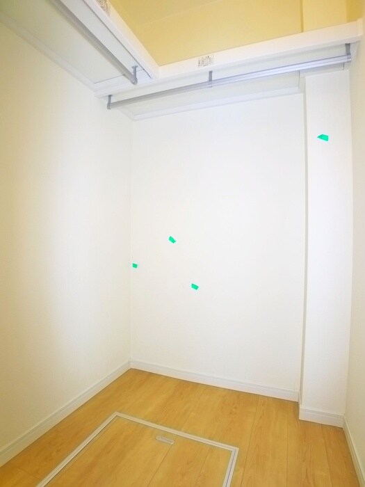 物件内観写真11　(収納)