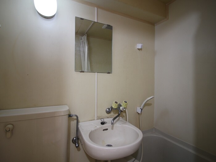 物件内観写真10　(洗面)