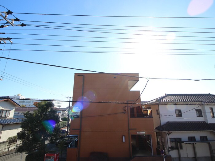 物件内観写真15　(室内からの展望)