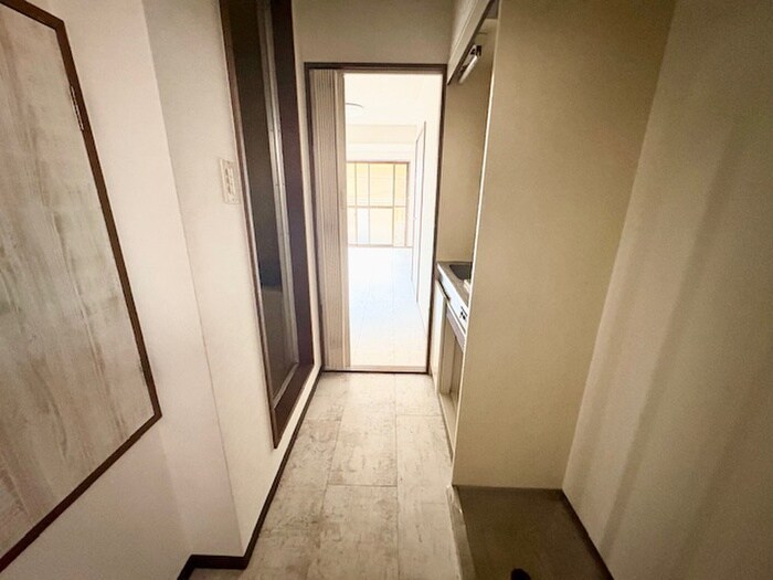 物件内観写真16　(廊下)
