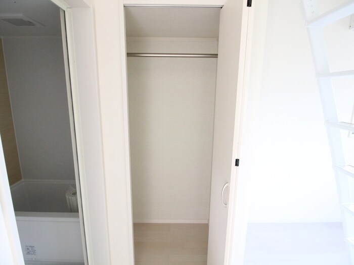 物件内観写真14　(収納)