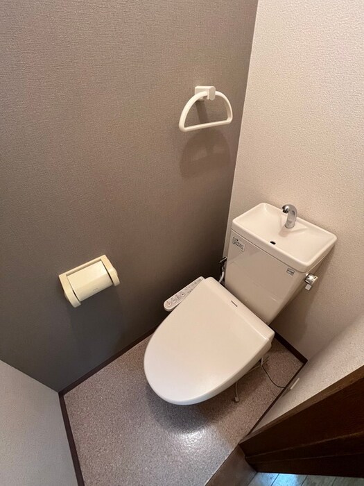 物件内観写真10　(トイレ)