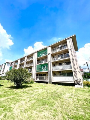 川上団地第一16号棟（1617）外観写真
