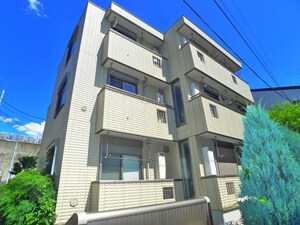 メゾン　ルシオール外観写真