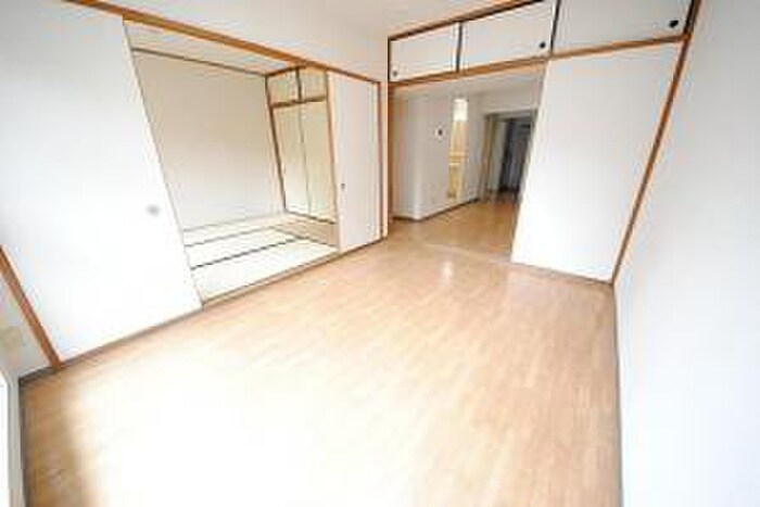 物件内観写真9　(居室)