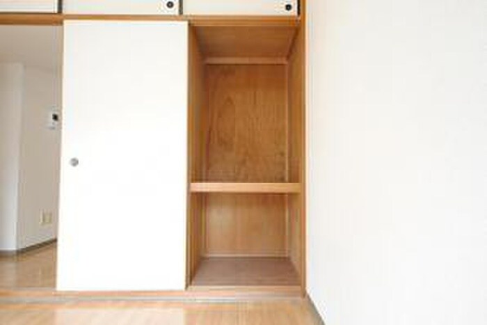 物件内観写真15　(収納)