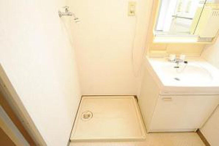 物件内観写真20　(洗濯機置場)