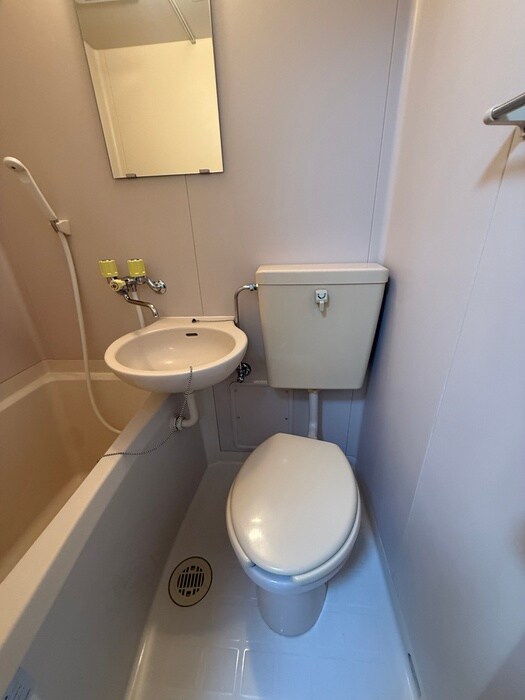 物件内観写真13　(トイレ)