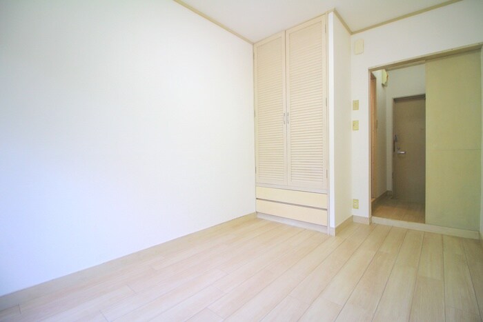 物件内観写真10　(居室)