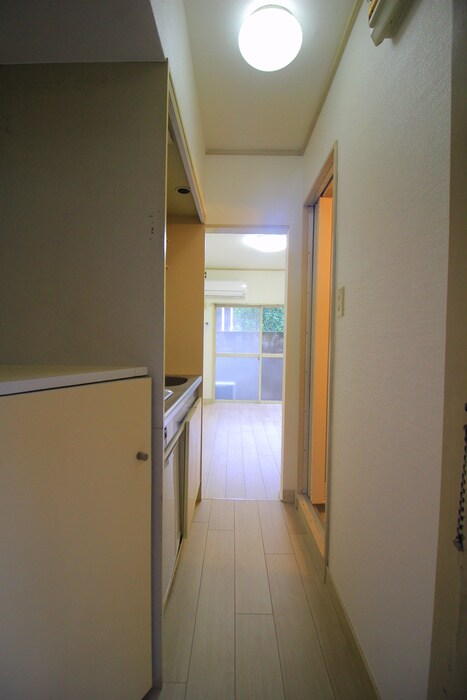 物件内観写真19　(廊下)