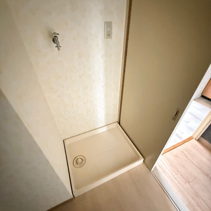 物件内観写真19　(洗濯機置場)