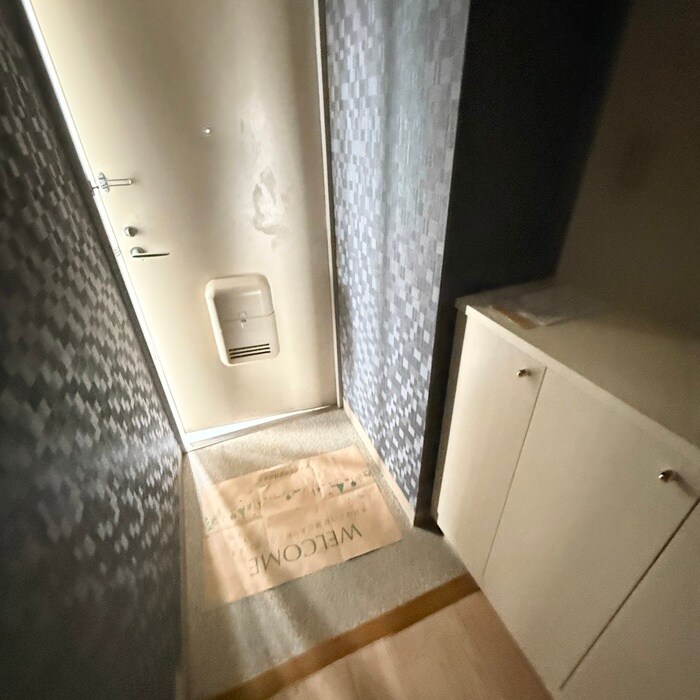 物件内観写真20　(玄関)