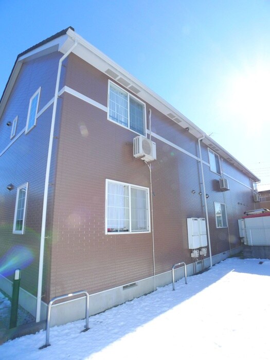 物件外観写真3　(駐車場)