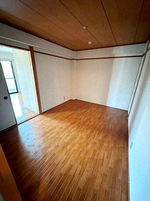物件内観写真10　(居室)