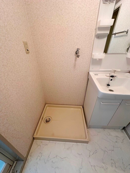 物件内観写真19　(洗濯機置場)