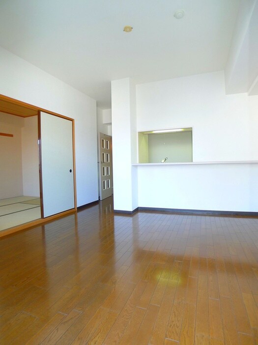 物件内観写真10　(内観写真)