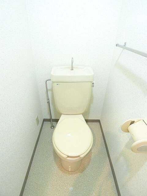 物件内観写真11　(トイレ)