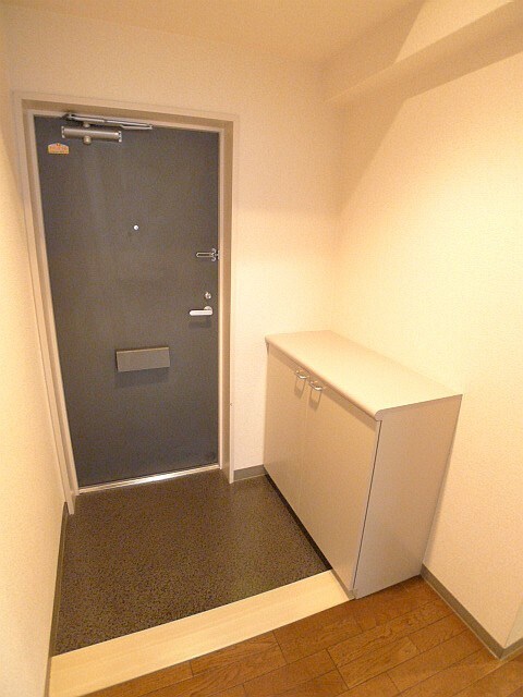 物件内観写真15　(玄関)