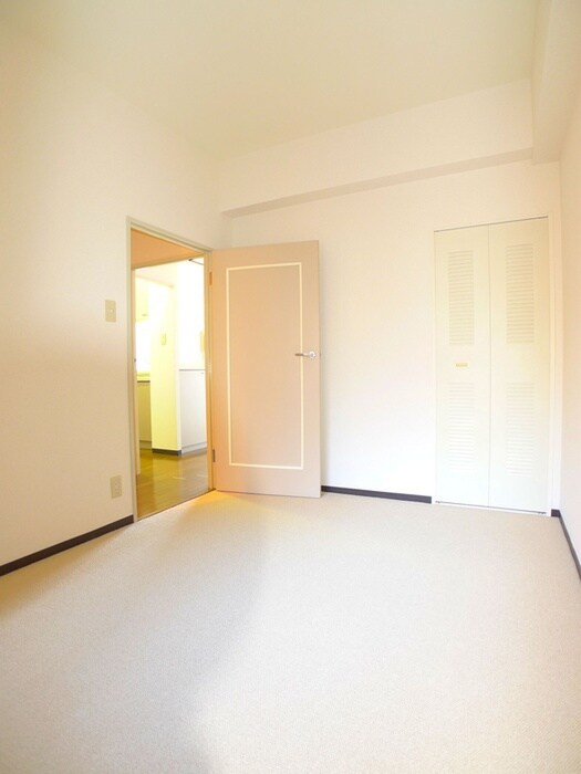 物件内観写真16　(居室)