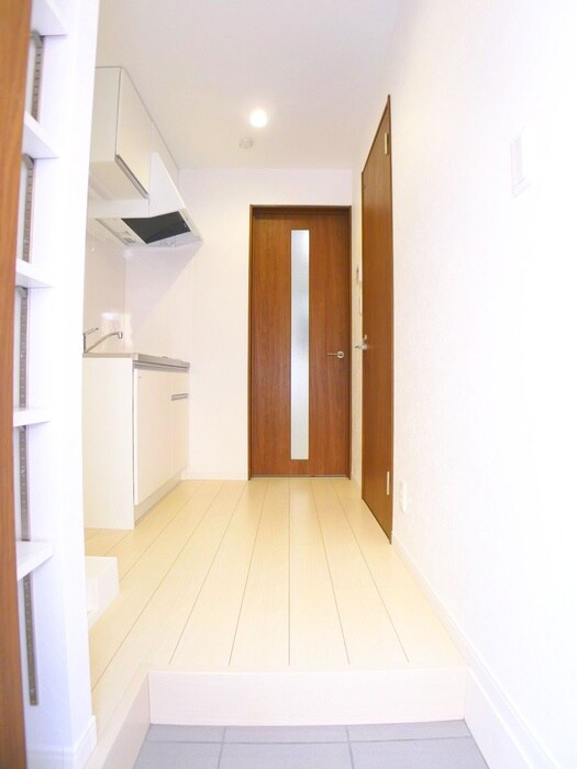 物件内観写真17　(玄関)