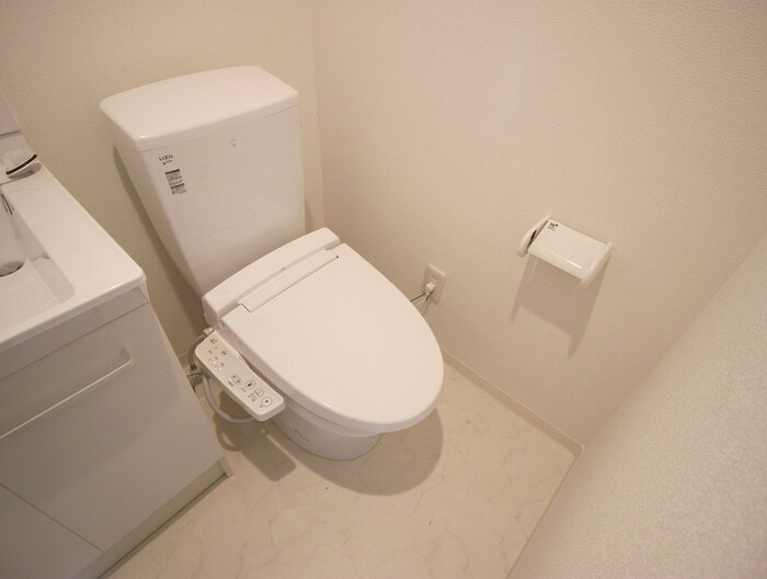 物件内観写真12　(トイレ)