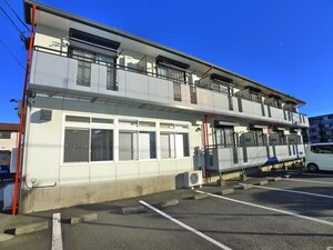 ヒロハイム六実外観写真