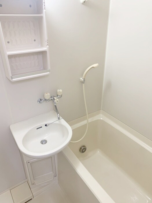 物件内観写真12　(バス／シャワールーム等)