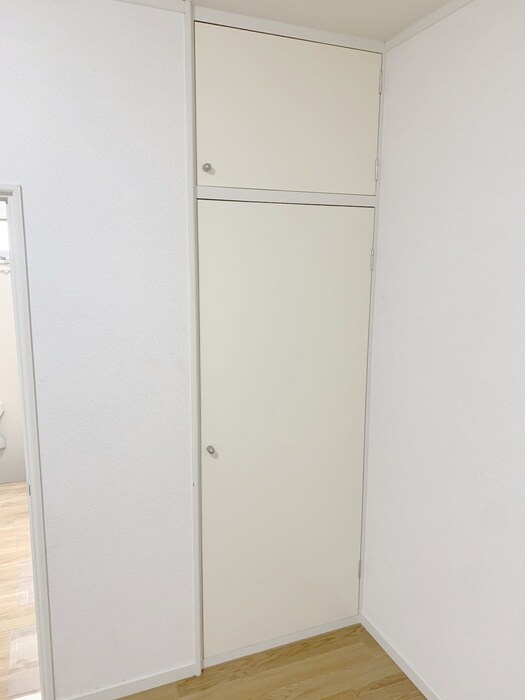 物件内観写真18　(収納)