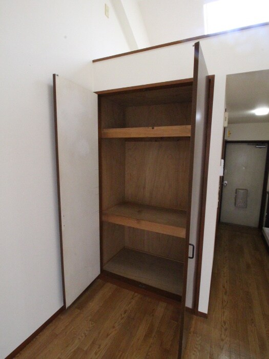 物件内観写真9　(収納)