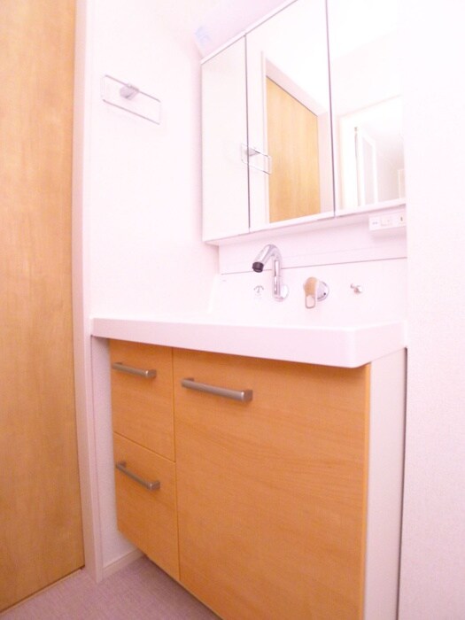 物件内観写真13　(洗面)